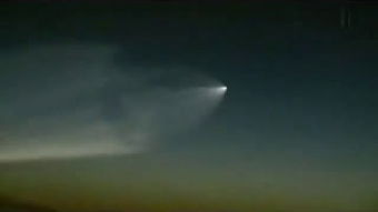 西安上空惊现大量白点状不明飞行物